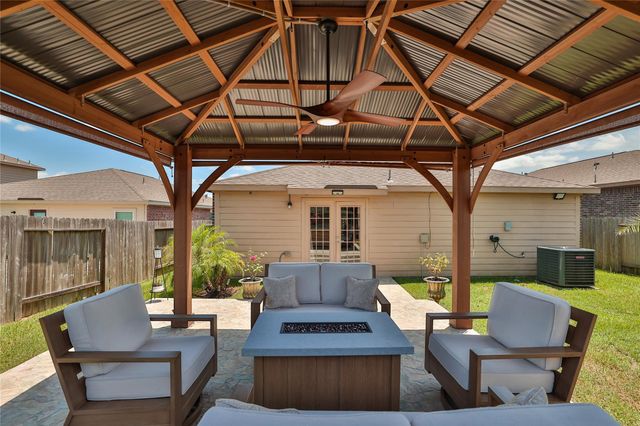 22526 Threefold Ridge Drive, Hockley, TX 77447