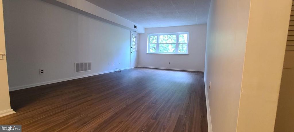 178 WOODSTREAM #BUILDING 5, NORRISTOWN, PA 19403 — photo 3