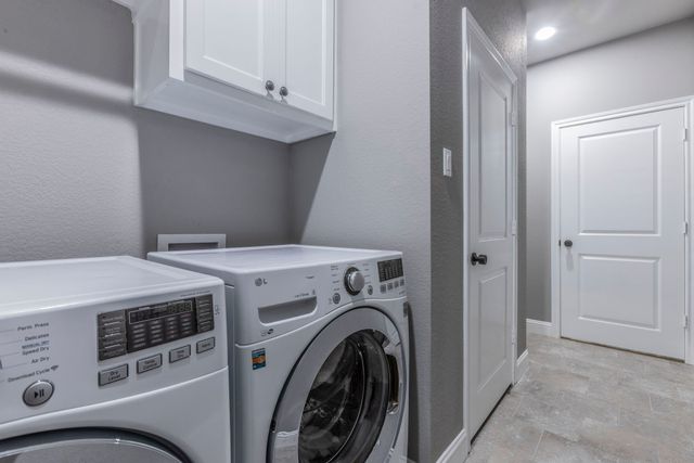 233 Fox Run Lane, Robinson, TX 76706