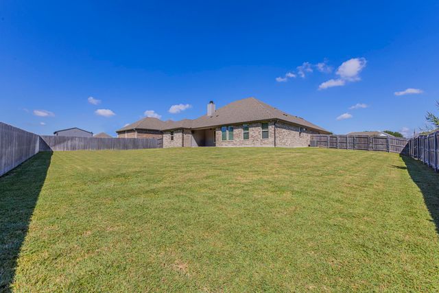 233 Fox Run Lane, Robinson, TX 76706