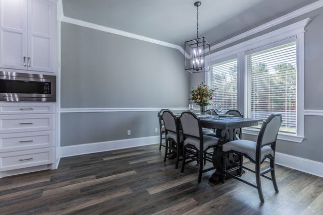 233 Fox Run Lane, Robinson, TX 76706