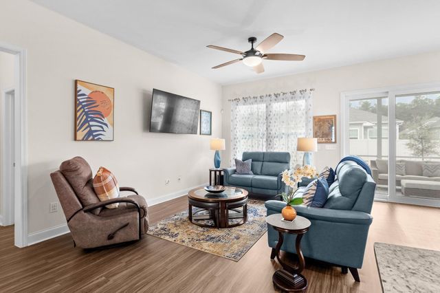 8028 Brogdon Dr, Myrtle Beach, SC 29579