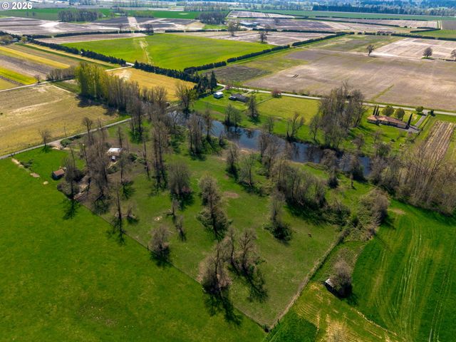 19330 Nw GILLIHAN Rd, Portland, OR 97231