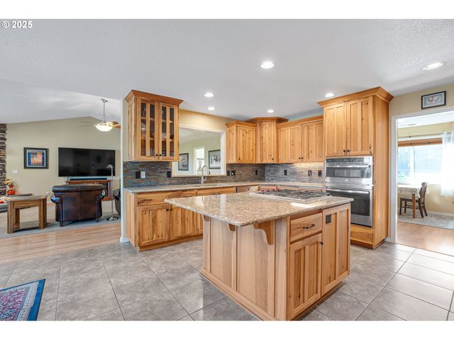 36607 Se TRACY Rd, Estacada, OR 97023