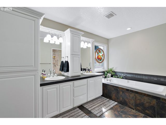 36607 Se TRACY Rd, Estacada, OR 97023