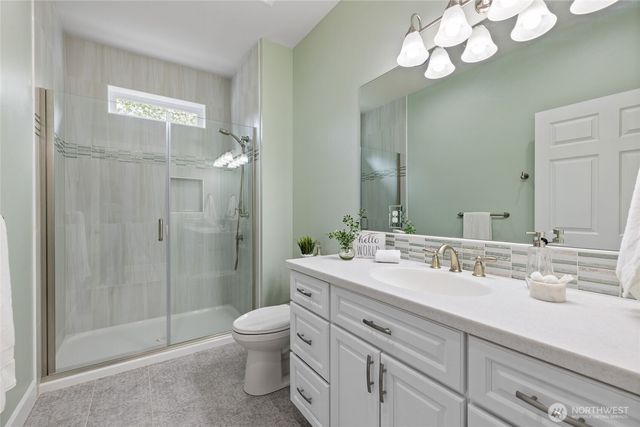 429 Cessna Court E, Eatonville, WA 98328