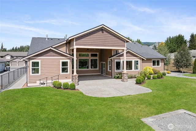 429 Cessna Court E, Eatonville, WA 98328