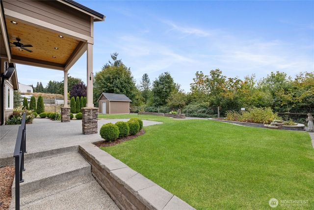 429 Cessna Court E, Eatonville, WA 98328