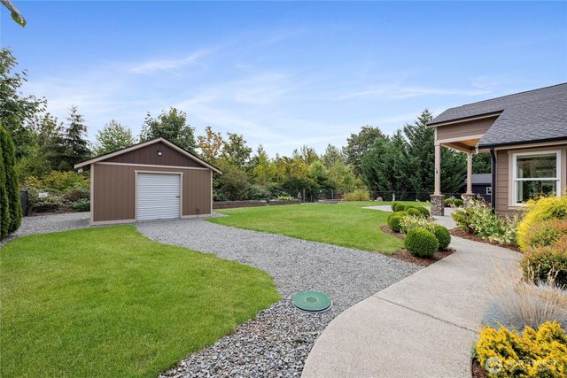 429 Cessna Court E, Eatonville, WA 98328