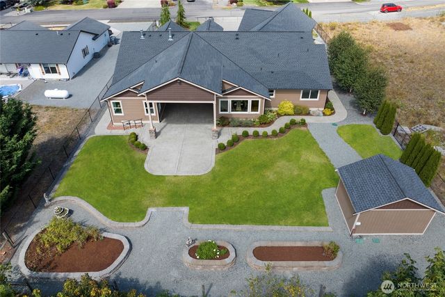429 Cessna Court E, Eatonville, WA 98328