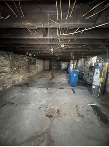 609-611 Grandview Ave, E Pittsburgh, PA 15112