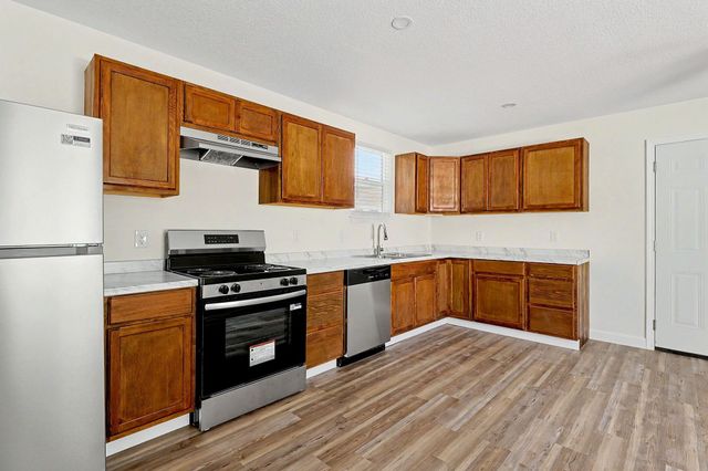 3811 W Taft Ave, Wichita, KS 67213