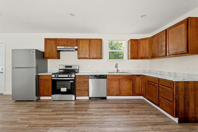 3811 W Taft Ave, Wichita, KS 67213