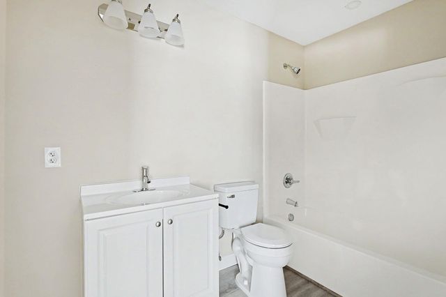 3811 W Taft Ave, Wichita, KS 67213