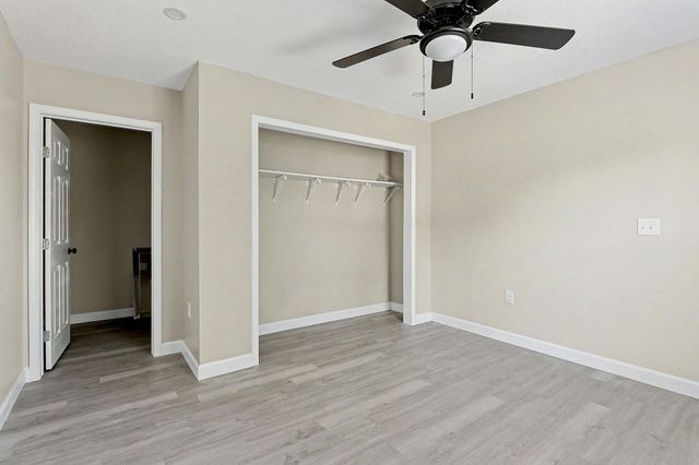 3811 W Taft Ave, Wichita, KS 67213