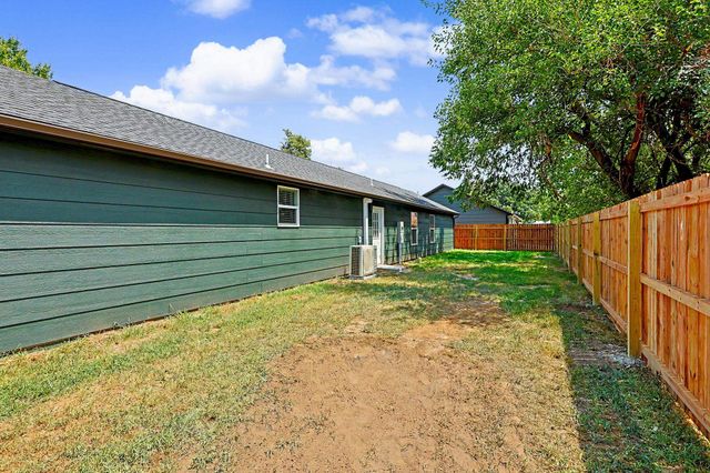 3811 W Taft Ave, Wichita, KS 67213