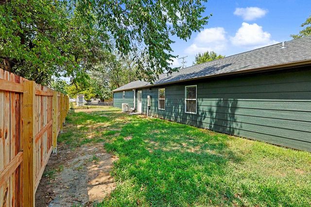 3811 W Taft Ave, Wichita, KS 67213
