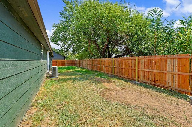 3811 W Taft Ave, Wichita, KS 67213