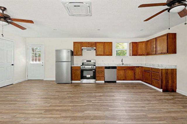 3811 W Taft Ave, Wichita, KS 67213