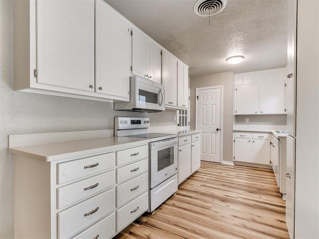 1617 Avondale Drive, Norman, OK 73069