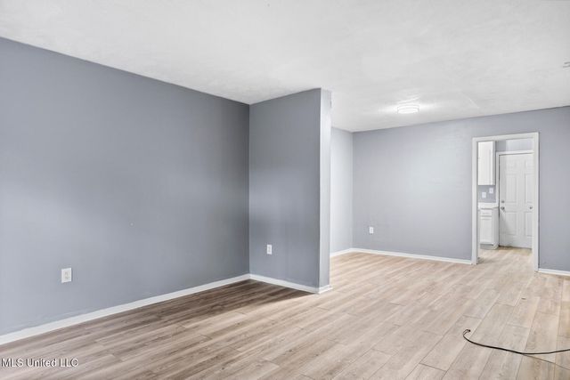 2475 Greenfield Avenue, Jackson, MS 39213