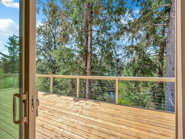 1077 Sw RIDGE Rd, Warrenton, OR 97146