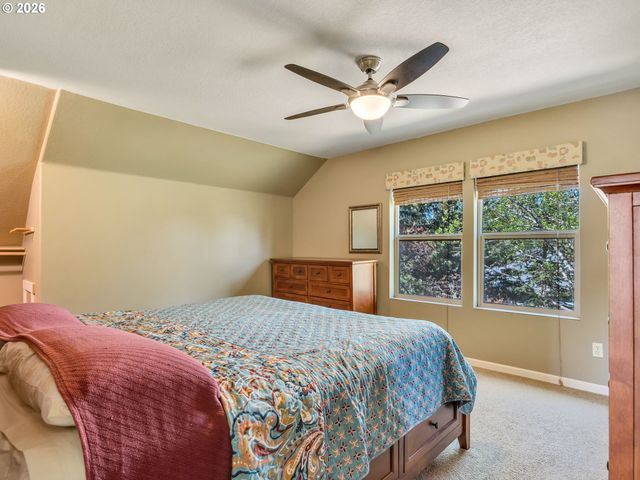 1077 Sw RIDGE Rd, Warrenton, OR 97146