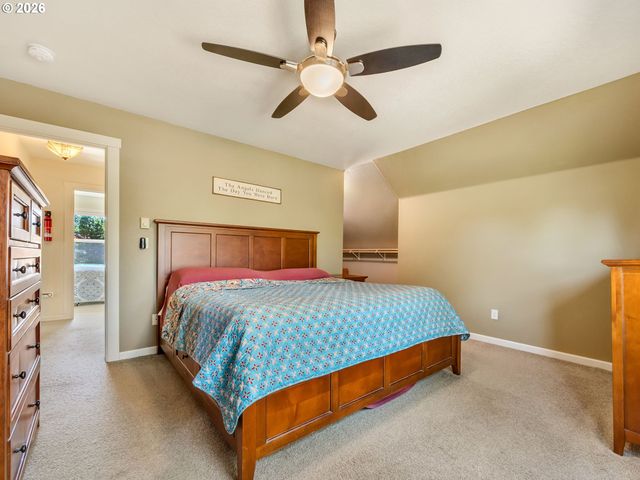 1077 Sw RIDGE Rd, Warrenton, OR 97146