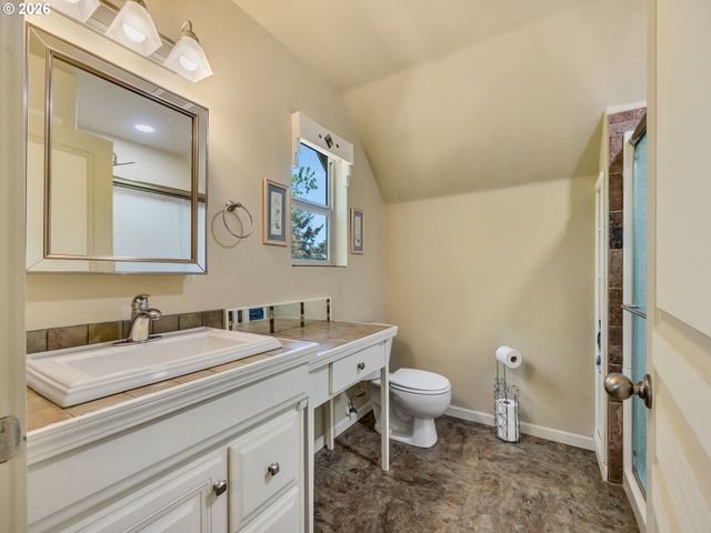 1077 Sw RIDGE Rd, Warrenton, OR 97146