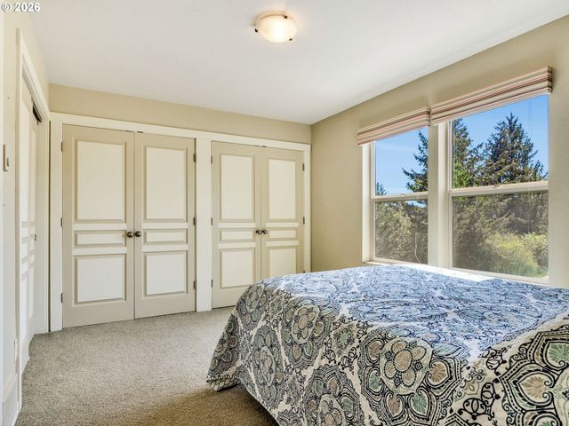 1077 Sw RIDGE Rd, Warrenton, OR 97146