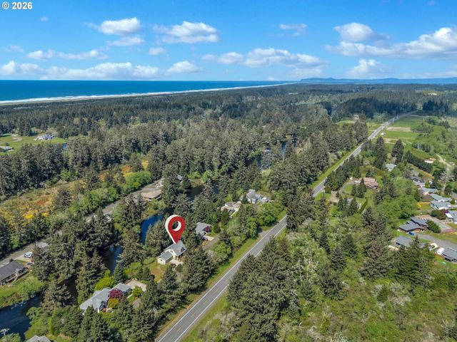 1077 Sw RIDGE Rd, Warrenton, OR 97146