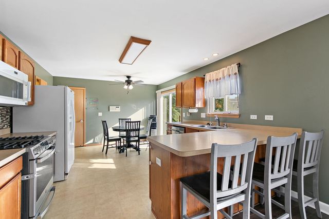 3202 Brookside Way, Wonder Lake, IL 60097