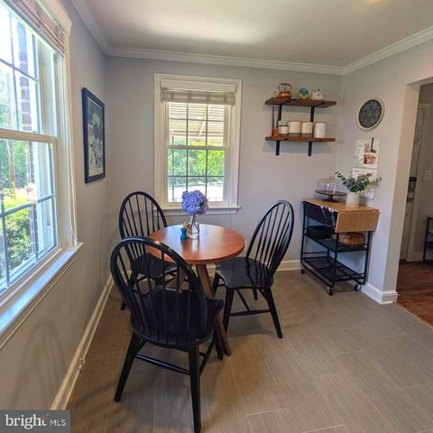 1901 SCROGGINS RD, Alexandria, VA 22302