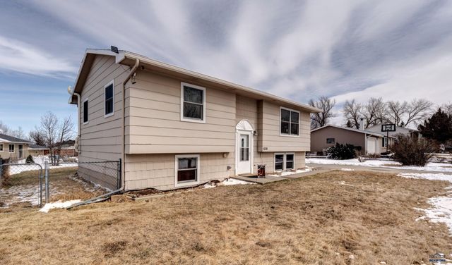 4510 PATRIOT LN, Rapid City, SD 57701