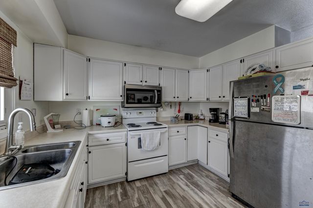 4510 PATRIOT LN, Rapid City, SD 57701