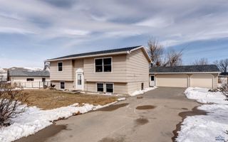 4510 PATRIOT LN, Rapid City, SD 57701
