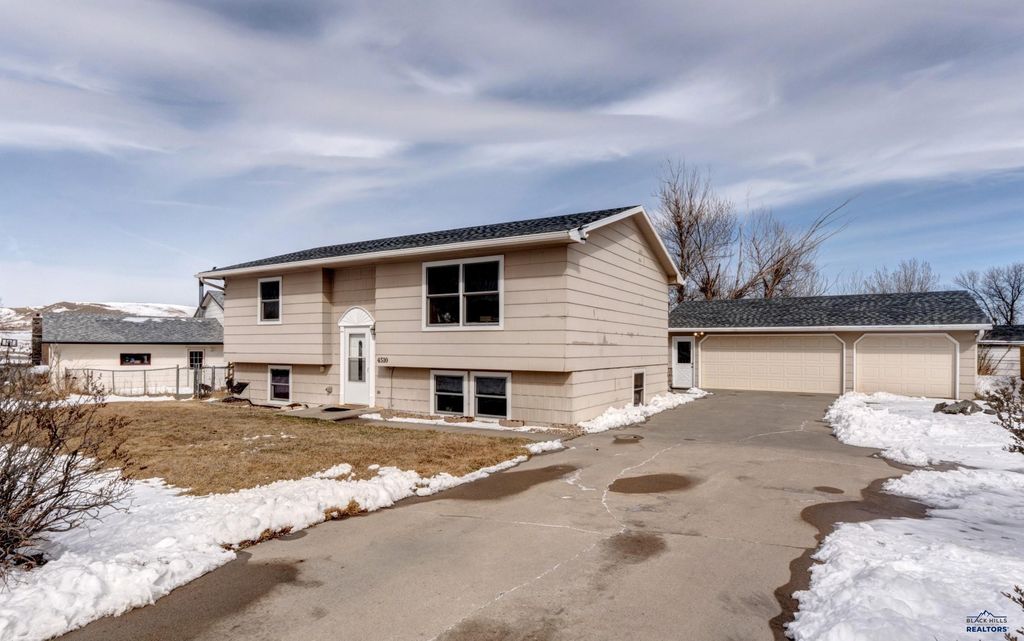 4510 PATRIOT LN, Rapid City, SD 57701