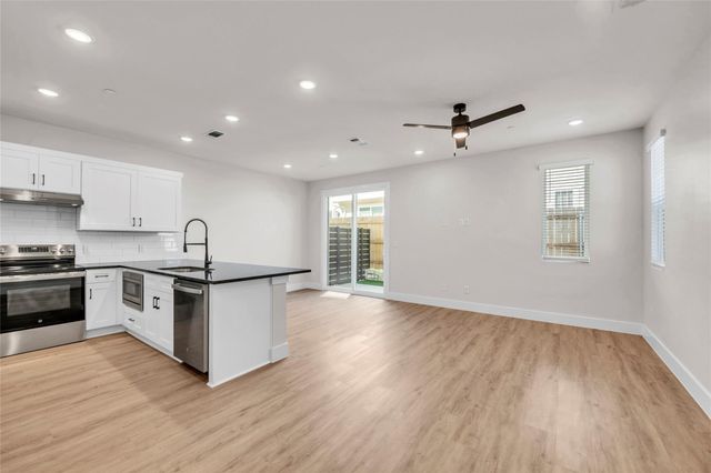 9312 Curious Squirrel ST, Austin, TX 78744