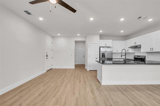 9312 Curious Squirrel ST, Austin, TX 78744