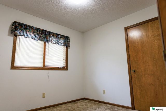 2956 2nd Avenue, Columbus, NE 68601