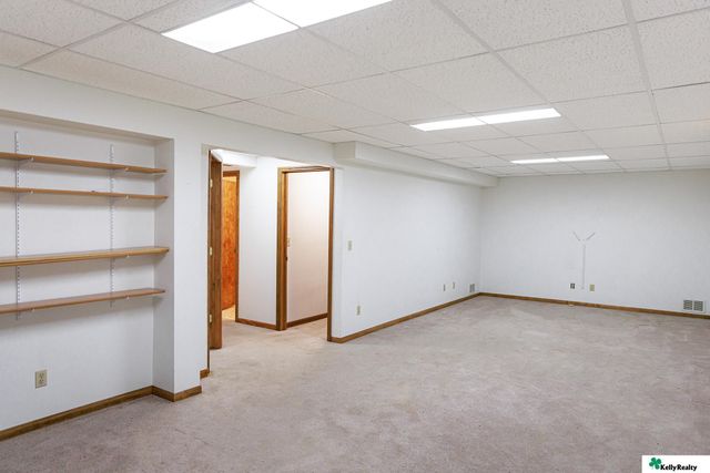 2956 2nd Avenue, Columbus, NE 68601