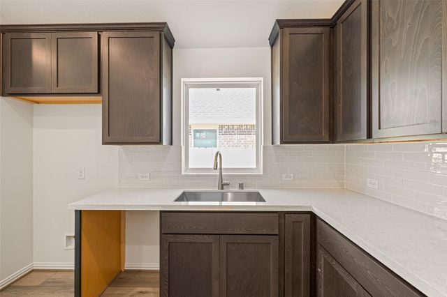 209 Cross Gable Lane, Dayton, TX 77535