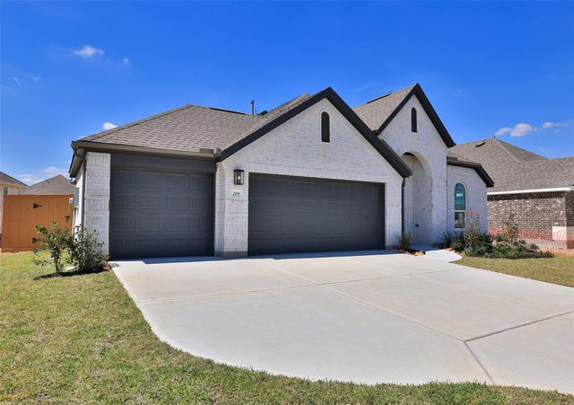 209 Cross Gable Lane, Dayton, TX 77535