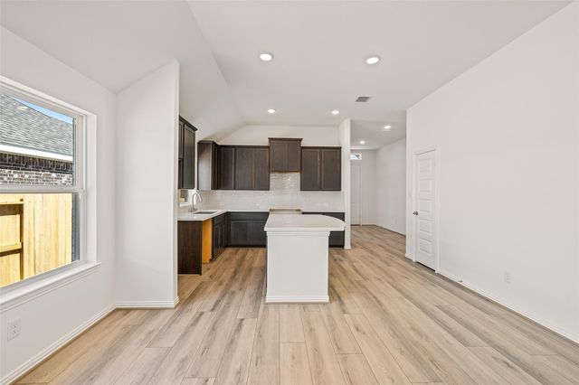 209 Cross Gable Lane, Dayton, TX 77535