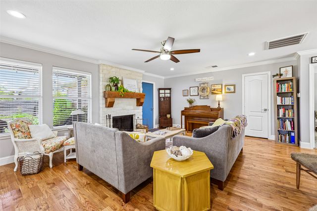302 Wright Avenue, Rockwall, TX 75032