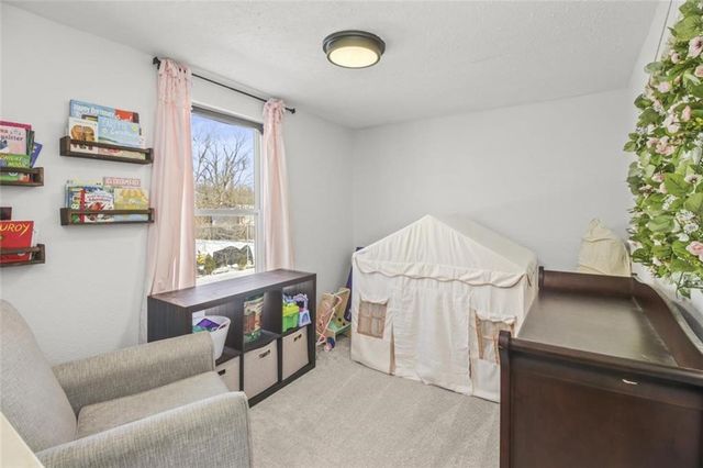 1215 BERRY Road, Independence, MO 64057