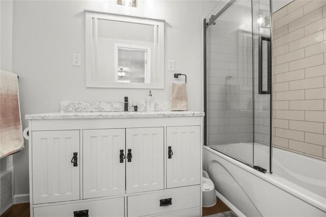 1215 BERRY Road, Independence, MO 64057