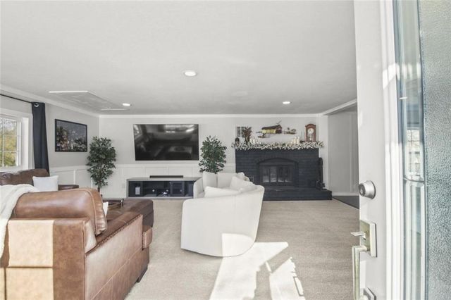 1215 BERRY Road, Independence, MO 64057