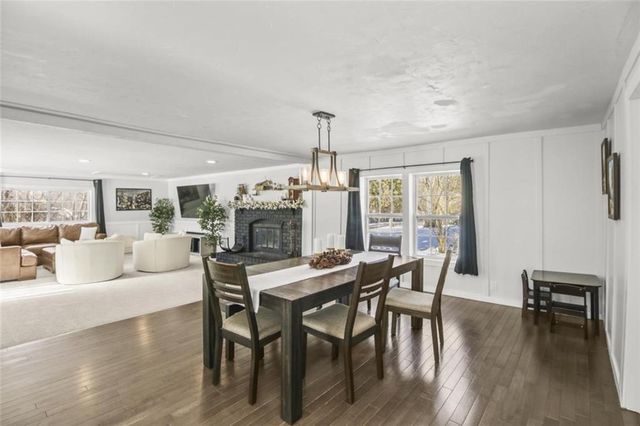 1215 BERRY Road, Independence, MO 64057