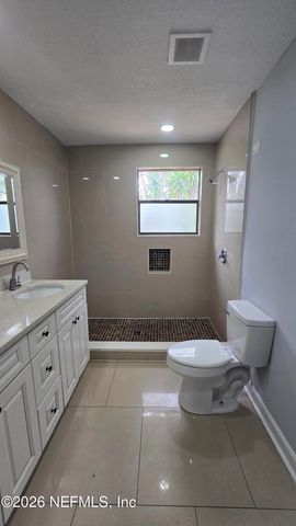 3914 BARMER Drive, Jacksonville, FL 32210